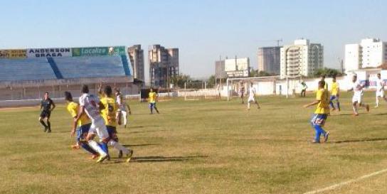 Inter de Bebedouro goleou e garantiu liderança do Grupo 2