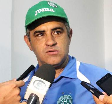 Chamusca espera reforços e sofre pressão sem culpa no cartório