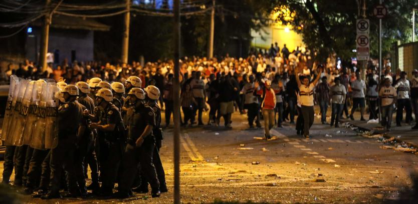 Polícia Militar teve que proteger torcedores comuns das organizadas do São Paulo