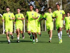 Série B: Goiás se apoia no retrospecto para vencer o Náutico no Serra Dourada