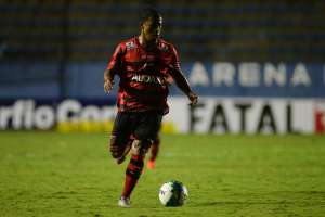 Série B: Mazinho volta ao Oeste, mas Fernando Diniz perde mais um meia