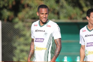 Série B:  Raphael Macena é regularizado e reforça Luverdense