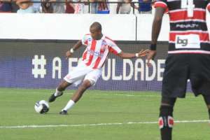 Série B: Fora dos planos de Gallo, Gil Mineiro deve trocar Náutico pelo Confiança