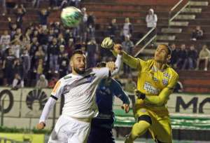 Série B: Thiago Silvy e Michel Henrique são dispensados e Luiz Paulo contratado pelo Tupi