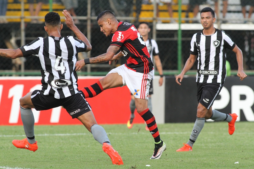 Vanderlei, do Santos, é eleito o melhor goleiro - Confederação