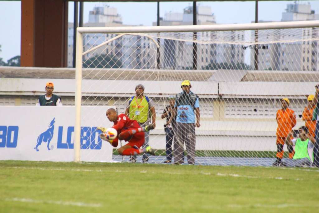 Emerson não leva gol há 987 minutos e já entrou na história do Paysandu - Fernando Torres/Paysandu SC