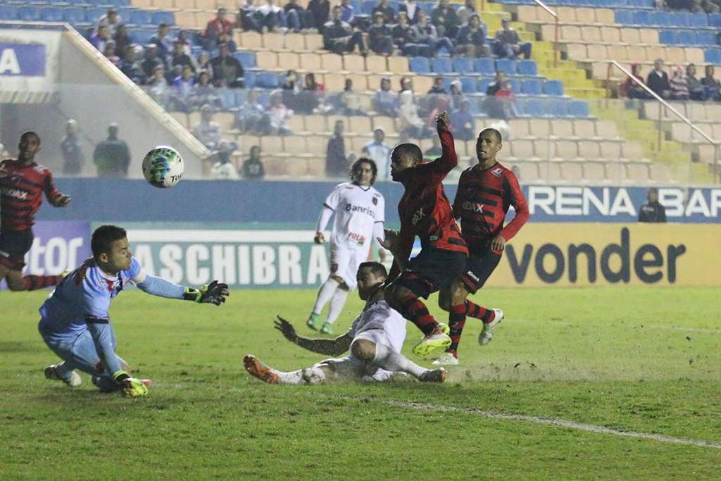 Oeste e Brasil ficaram no empate por 1 a 1 - Jonathan Silva
