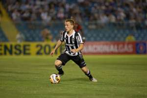 Série B: Ainda em busca de reforços, Ceará dispensa Alex Amado e Rafinha