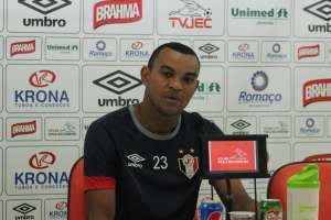 Série B: Diones passa bem após cirurgia no tornozelo e espera voltar bem no Joinville