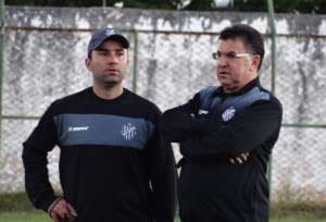 Tupi x Atlético-GO - Dupla pressionada nos dois extremos da tabela