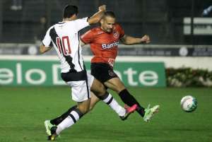 SÉRIE B: Em dois 'blocos', primeiro turno caminha para briga acirrada