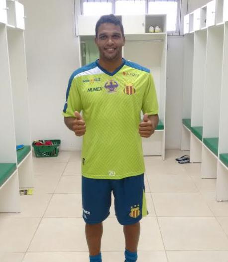 Rayllan acredita em fuga do Z4 da Série B do Brasileiro