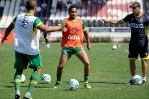 Série B: Jorge Henrique destaca importância do Vasco bater Criciúma: 'Abriremos 12 pontos'