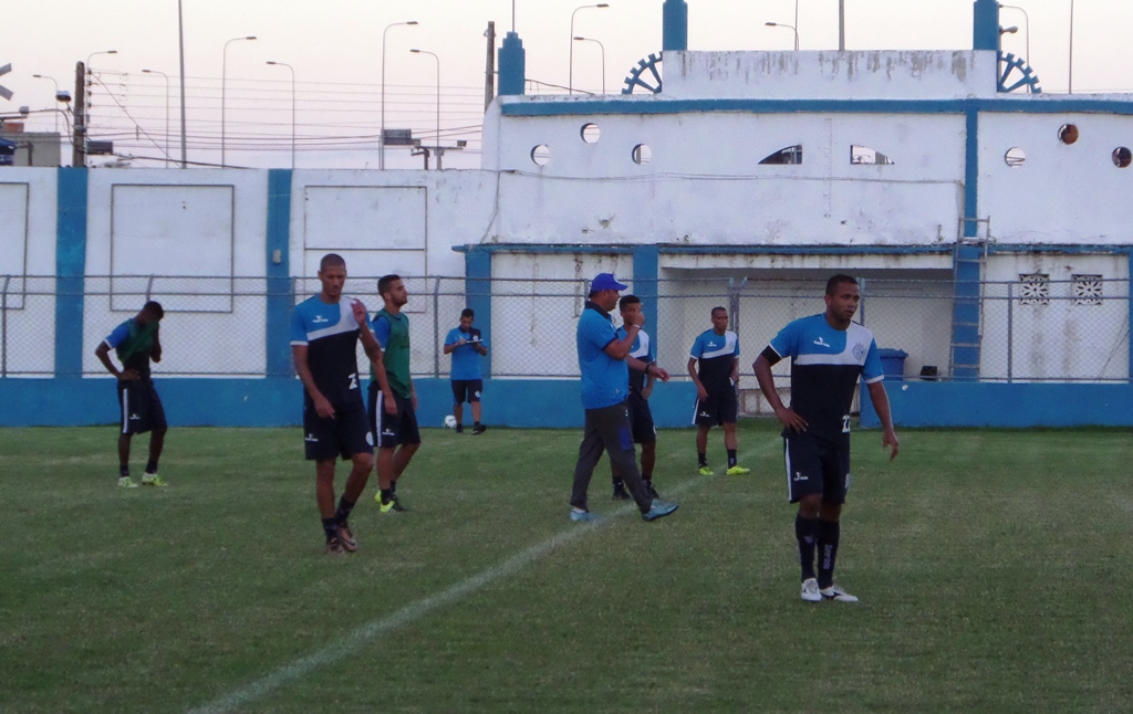 Série C: Confiança aposta em time-base e “espião” contra Fortaleza