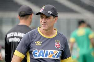 Série B: Jorginho confirma ausência de Nenê e Éderson como titular do Vasco no sábado