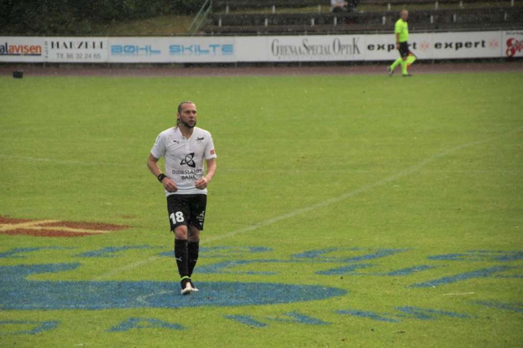 Desde sua profissionalização no Grêmio, este é o vigésimo time do catarinense, nascido em Caxambu do Sul - Divulgação