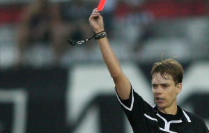 CBF cria comissão para avaliar árbitros e promete premiação aos melhores