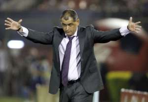 Seleção do Paraguai confirma acerto com técnico Arce, ex-Palmeiras