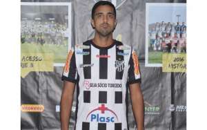 Série B: Tupi apresenta novo zagueiro, que já estreia na vitória em casa
