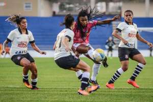 Paulista Feminino: Treinadora do São José pede concentração para reverter resultado