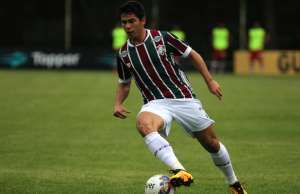 Série B: Ceará prioriza zagueiro e descarta repatriar Osvaldo, do Fluminense