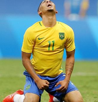 Gabriel Jesus tem recursos técnicos, mas falta maturidade