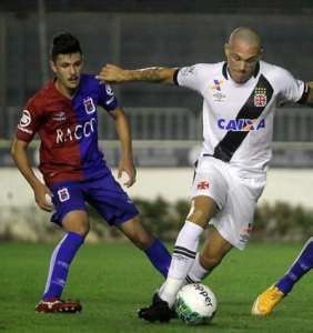 Série B: Insatisfeito, Basso deixa Paraná e acerta com Estoril-POR