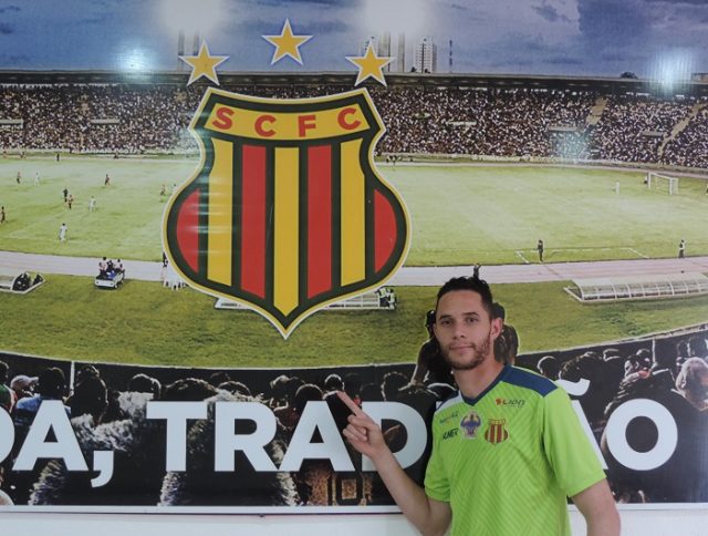 Goleiro Omar reforça o elenco tricolor 