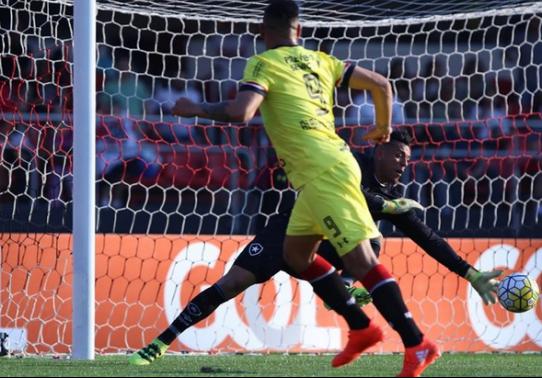 São Paulo não superou o goleiro Sidão e levou gol no final