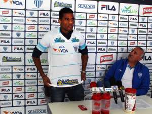 Série B: Com discurso otimista, Betão, ex-Corinthians e Ponte, é apresentado no Avaí