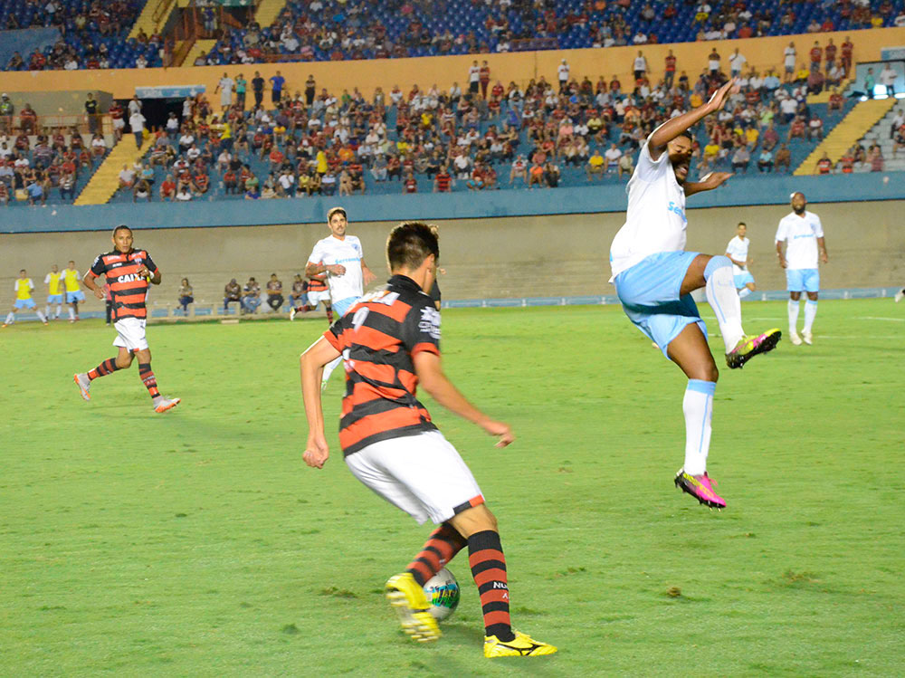 Podendo assumir a vice-liderança, Atlético-GO é uma das surpresas nesta Série B