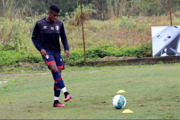 Erick Luis vive expectativa de acertar com novo clube