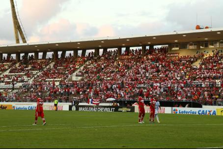CRB e Londrina fizeram um duelo bastante movimentado