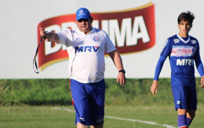 Guto Ferreira, do Bahia, foi o escolhido para comandar a Seleção FI
