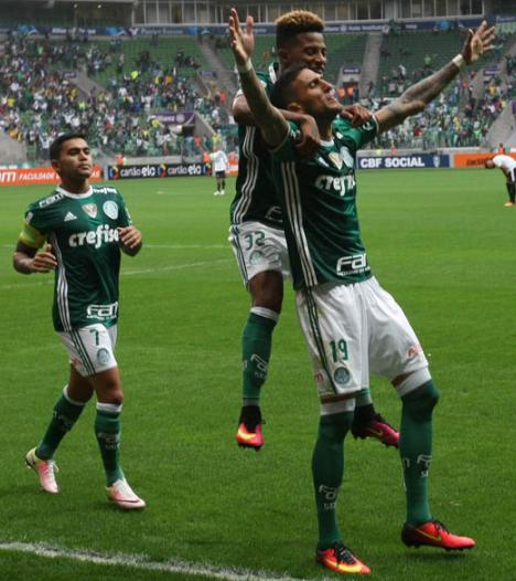 Rafael Marques mostrou oportunismo e fez gol do Palmeiras contra a Ponte Preta