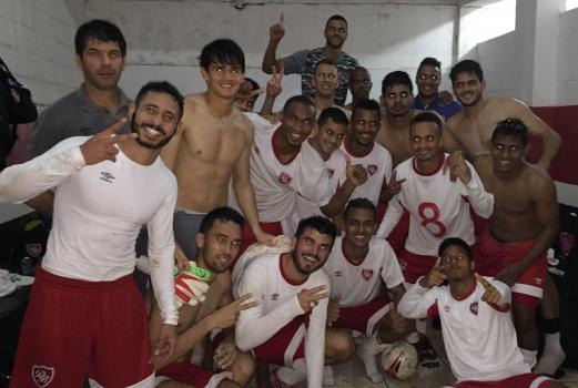 Desportivo Brasil comemorou muito a vaga antecipada na 3.ª fase
