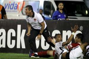 Série B: Jorginho lamenta derrota em casa e diz que Vasco merecia até a vitória
