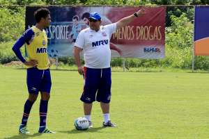 Série B: Bahia perde 