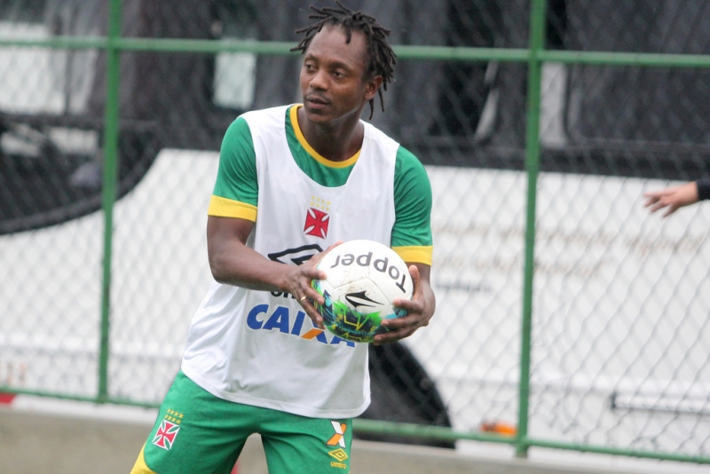Série B: Andrezinho demonstra preocupação com jejum de vitórias do Vasco
