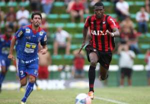 Após deixar Cruzeiro, Douglas Coutinho acerta com Braga-POR e frustra Bahia e Náutico