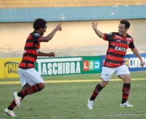 Série B: Destaque do Atlético-GO, Gilsinho exalta gol e segue confiante no acesso