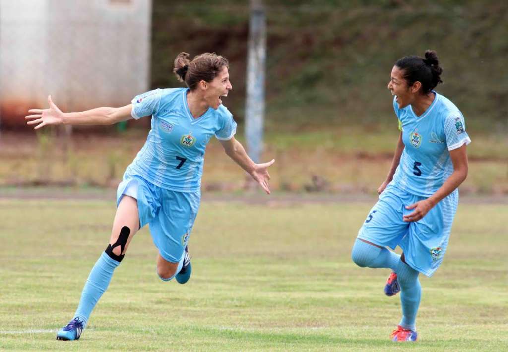 Meninas do Foz Cataratas comemoram a classificação as oitavas de finais da Copa do Brasil 
