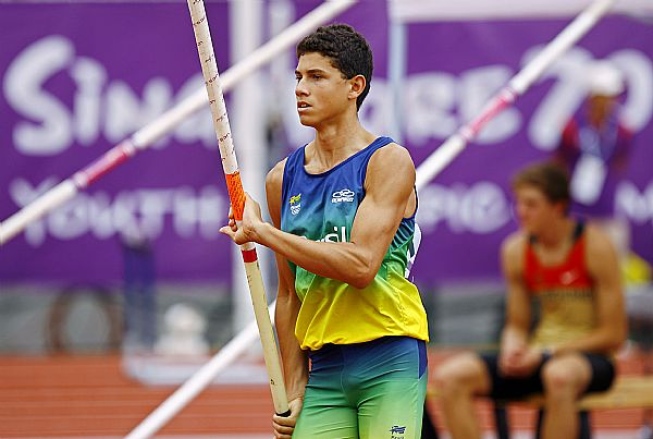 Thiago Braz desiste e fica com bronze no salto com vara na Diamond League