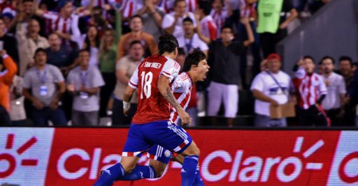 Paraguai vence e encosta na zona de classificação