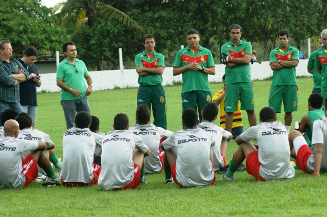 Comandado por Flávio Araújo, Sampaio Corrêa vai em busca da segunda vitória seguida