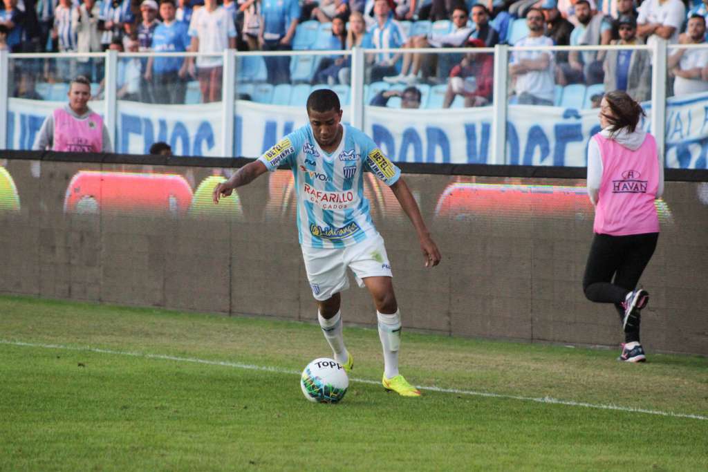 Jogador tem boas atuações contra o Criciúma
