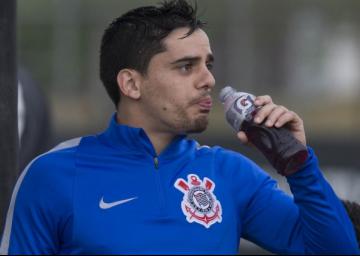 Fagner desfalca o Timão contra o Sport