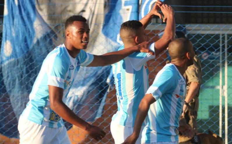 Avaí vence Criciúma e começa a ficar de olho no G4 - Frederico Tadeu / Avaí
