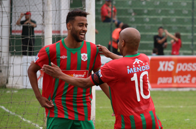 Com empate em casa, a Portuguesa Santista confirmou a vaga na semifinal (Foto: Douglas Teixeira / Portuguesa Santista)