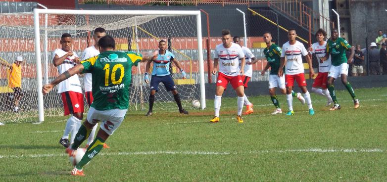 XV de Jaú ganhou da Santacruzense por 2 a 0 e carimbou vaga nas semifinais. Foto: Tiago Pavini